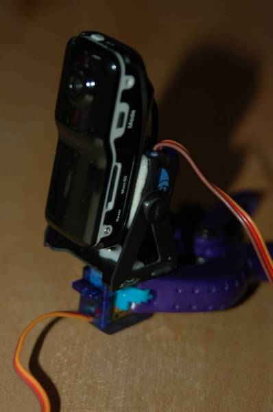 und Kamera montiert. Fertig. und Kamera montiert. Fertig.